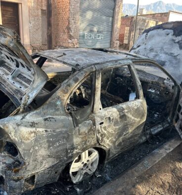 Auto incendiado