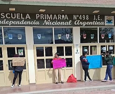 498 escuela