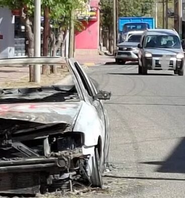 auto incendiado en belen