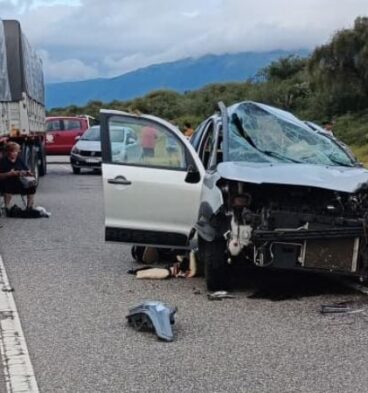 sobre la Ruta Nacional N.º 38