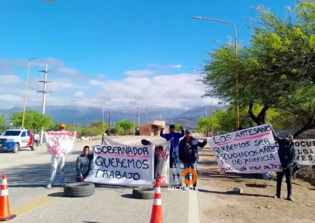 Del Oeste FM